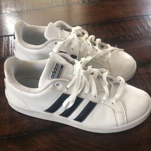 Adidas Tennis Shoes 😊